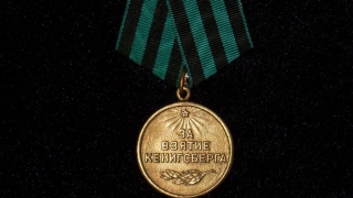Саратовец украл у 97-летней ветерана войны пиджак с 12 медалями и продал их