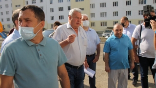 Депутаты в Ласточкино. Строится дорога, появятся сквер и поликлиника