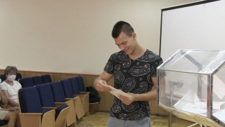 Саратовские сироты получили еще 75 квартир в новом доме