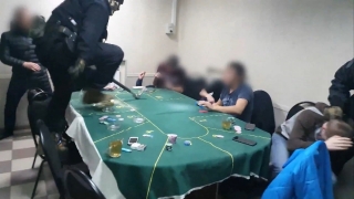 Жительница Саратова оштрафована на 100 тысяч рублей за игры в покер