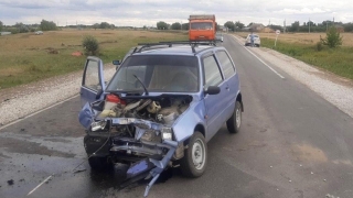 При встрече на дороге "Оки" и "БМВ" пострадали два человека