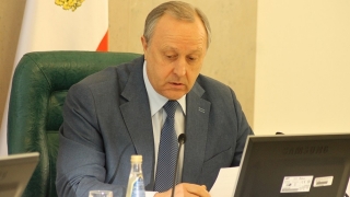 Национальный рейтинг губернаторов: Валерий Радаев вернулся в двадцатку аутсайдеров