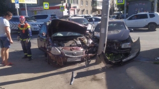 На Рахова и Большой Горной столкнулись два авто. Есть пострадавшие
