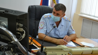 Саратовцы попросили у Андрея Чепурного пешеходный переход и закрыть шинки