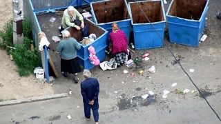Коронакризис. Депутаты жалуются на несоблюдение дистанции возле мусорных баков