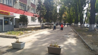 Жители Саратова добились ликвидации незаконной парковки рядом с детсадом