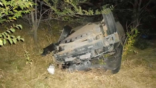 В перевернувшейся под Энгельсом "десятке" пострадали трое. Водитель устанавливается