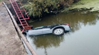 Ночью под Саратовом автомобиль упал в реку. Водитель погиб