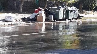 Новые отключения. Холодная вода течет по улицам Саратова