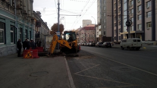 Энергетики перекрыли движение по Московской
