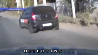 В Саратове пьяный таксист пытался уйти от полицейской погони