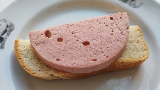 Саратовстат: минимальный набор продуктов продолжает дешеветь