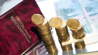 Возобновление индексации работающим пенсионерам оценили в 200 млрд