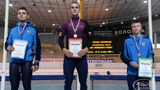 Саратовский конькобежец открыл сезон двумя серебряными медалями