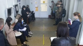 Пандемия. Граждане бьют тревогу из-за очередей в здании саратовского арбитража