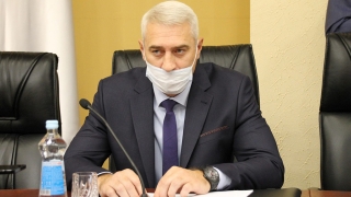 Анатолий Говорунов призвал коллег избегать общественного транспорта