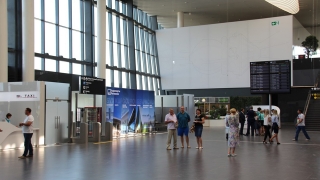 Полицейские раскрыли кражу телефона в аэропорту "Гагарин"
