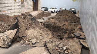 Энергетики раскопали боевой снаряд в центре Саратова