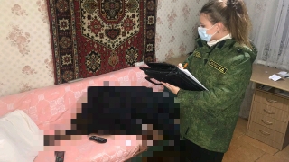 Труп жителя Энгельса пролежал на диване две недели
