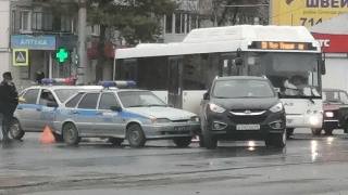 На перекрестке у Сенного в ДТП попала машина ППС