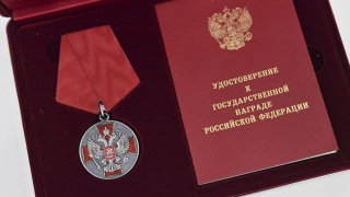 День народного единства. Награждены Сергей Альмеев, Тимур Савинов, Максим Шихалов