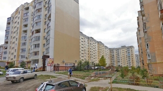 Пьяные подростки жестоко избили прохожего, его мать и знакомую в Саратове