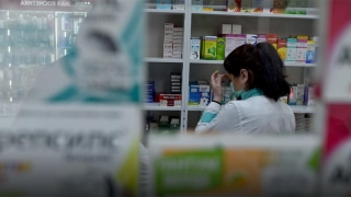 Поставщики по-прежнему не могут передать лекарства рознице