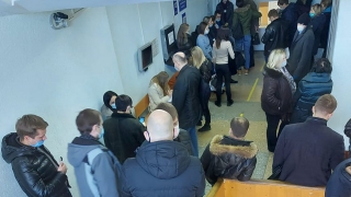 Посетители Арбитражного суда: "Элементарно даже негде присесть!"
