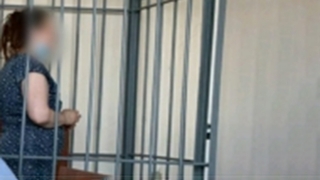 Покусавшая полицейских саратовская собачница отправится в колонию