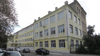 Власти Саратова ищут директора для 9-й школы