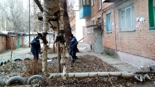 Энгельсские власти направили ремонтников в затопленный фекалиями подвал