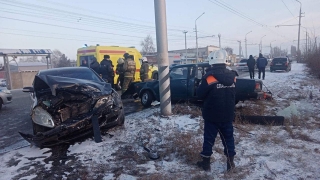 В Балакове авария с участием "Мерседеса" унесла жизнь человека