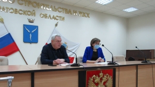 Перед Новым годом 55 саратовских сирот получили ключи от новых квартир