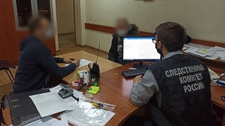 Саратовец забил женщину табуреткой и подлокотником от дивана