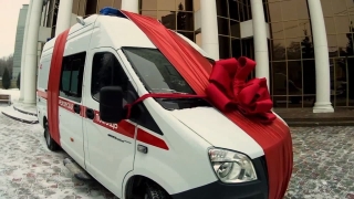 Видео. Предприниматели подарили саратовским медикам машину скорой помощи