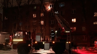 На пожаре в энгельсской пятиэтажке погибли двое мужчин