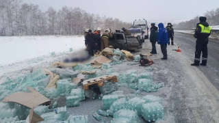 Под Саратовом в столкновении с фурой погибли два человека
