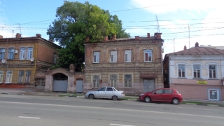 В центре Саратова снесут еще три старых дома