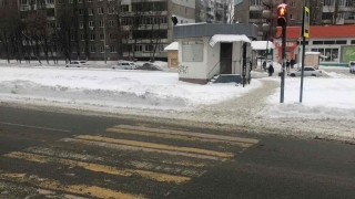 "Гранта" сбила переходившую на "красный" девочку-подростка
