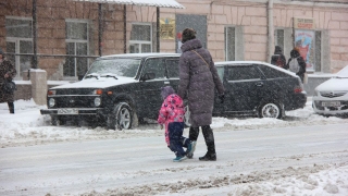 Мокрый снег и сильный ветер. Саратовцев ждут пасмурные выходные