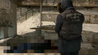 Ночью на остановке в Заводском районе найден труп мужчины