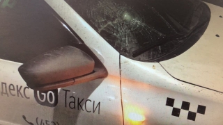 На Тархова женщина пострадала под колесами такси