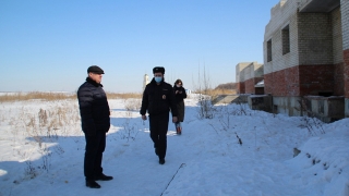 Полиция Саратова требует перекрыть доступ к долгострою на Тархова