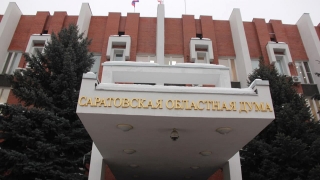 Беззаявительную соцподдержку малоимущих и многодетных продлят до 30 сентября