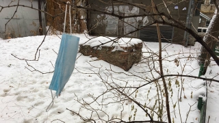 Маски не снимать. Еще 89 саратовцев заплатят штрафы до 15 тысяч рублей