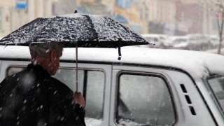 Синоптики обещают саратовцам снег с дождем
