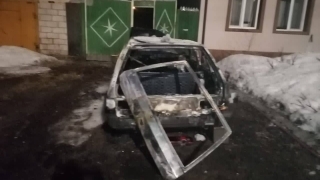 В Энгельсе вечером горели два "ВАЗа"