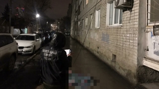 В центре Саратова погиб промышленный альпинист