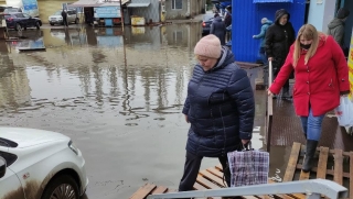Жители Энгельса жалуются на "наводнение"