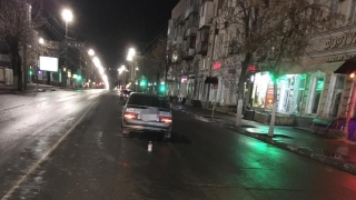 У саратовского цирка ночью сбили пешехода-нарушителя